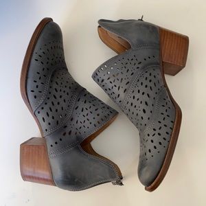 sofft ware bootie